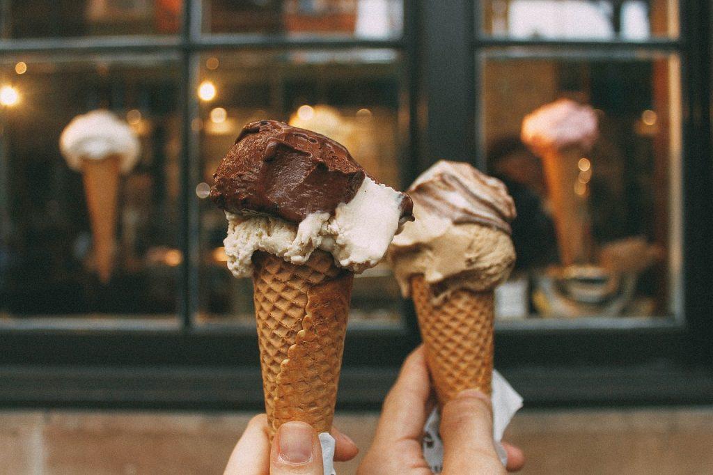 Top 10 Most Popular Ice Cream Flavors in Summer ⛱️